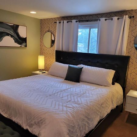 160Inch Home Movie Theater- Great For Movie Night! Omaha Dış mekan fotoğraf